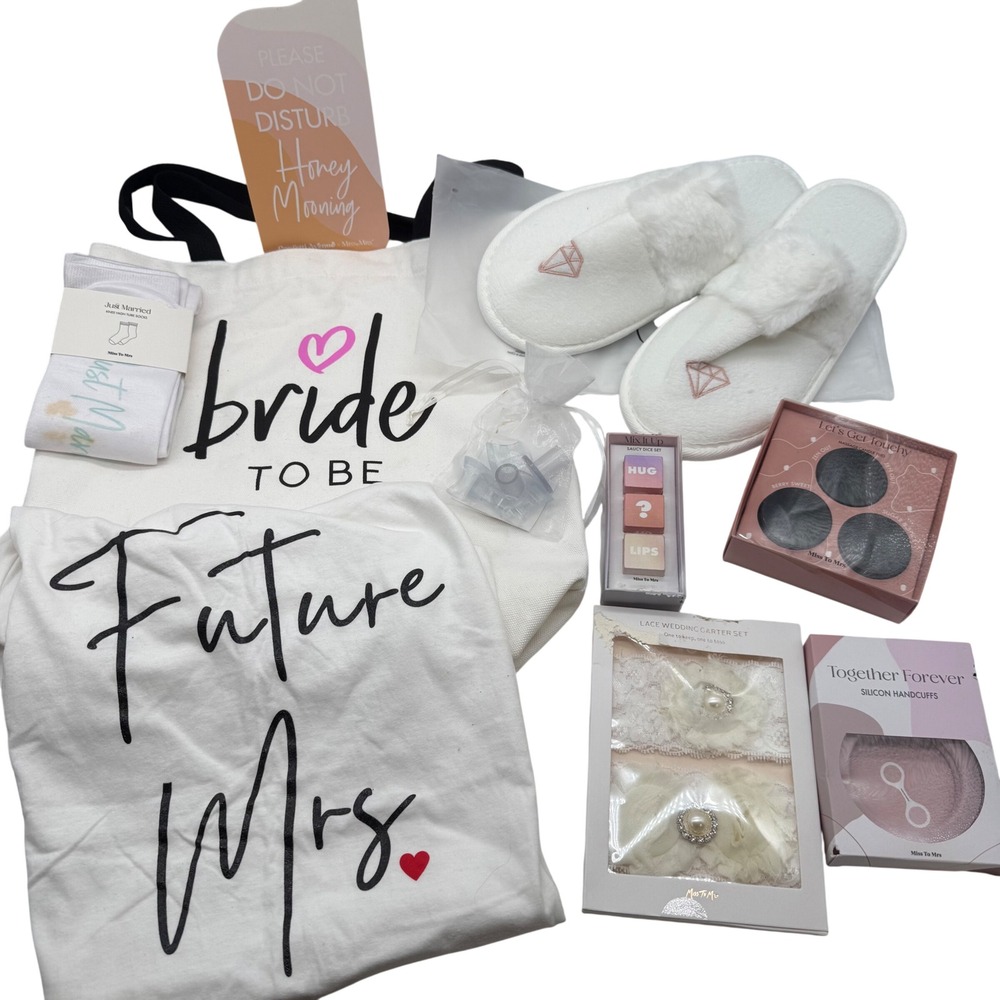Miss To‎ Mrs Bridal Bundle Bride To Be Tote Shirt Small Slippers Garter Set USED